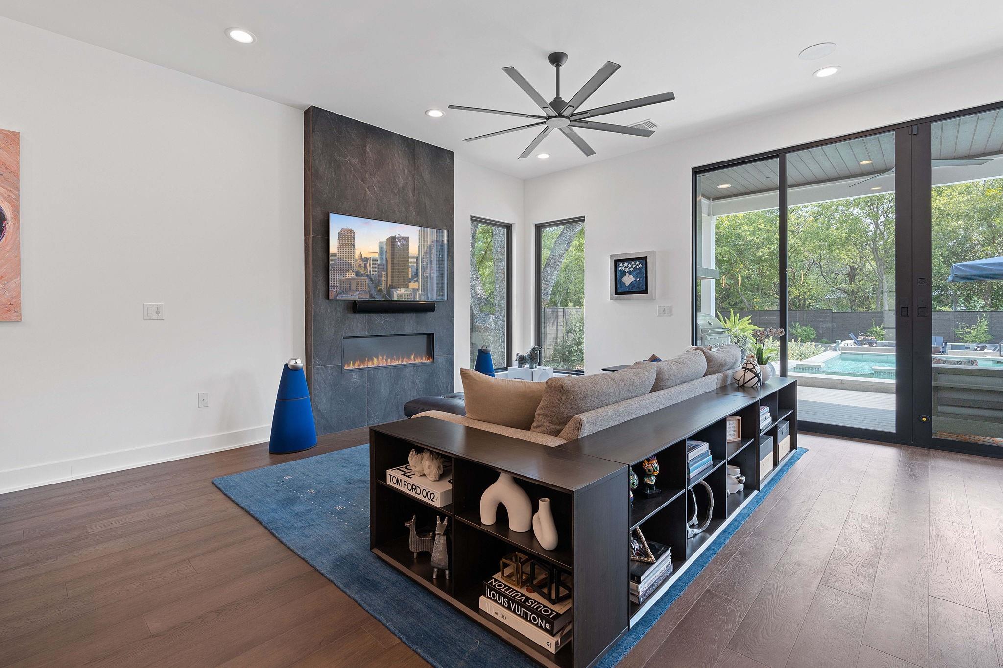 6003 Grover Ave
