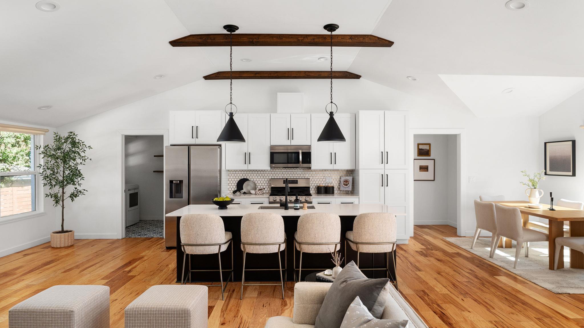 3500 Santa Monica DR