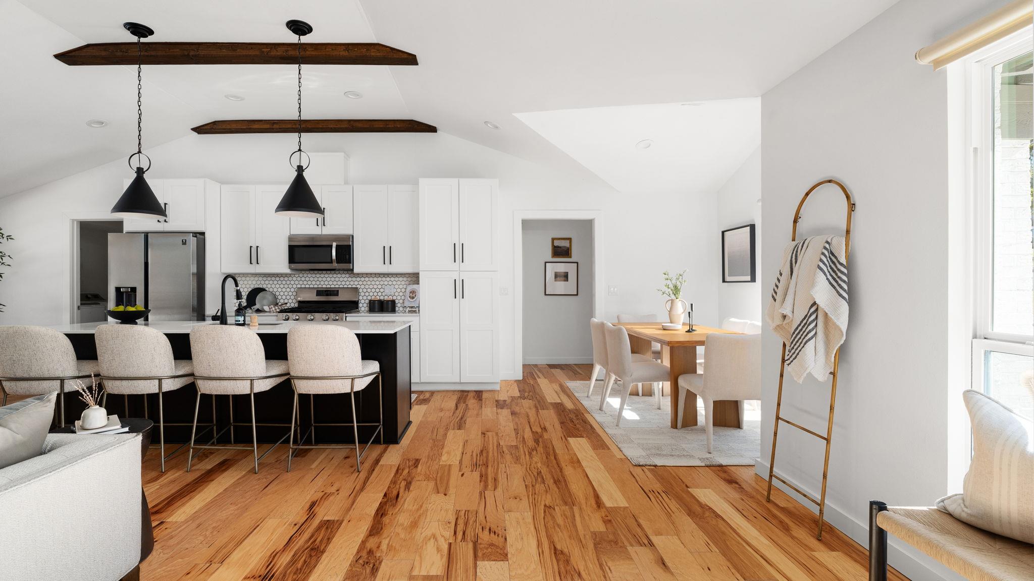 3500 Santa Monica DR