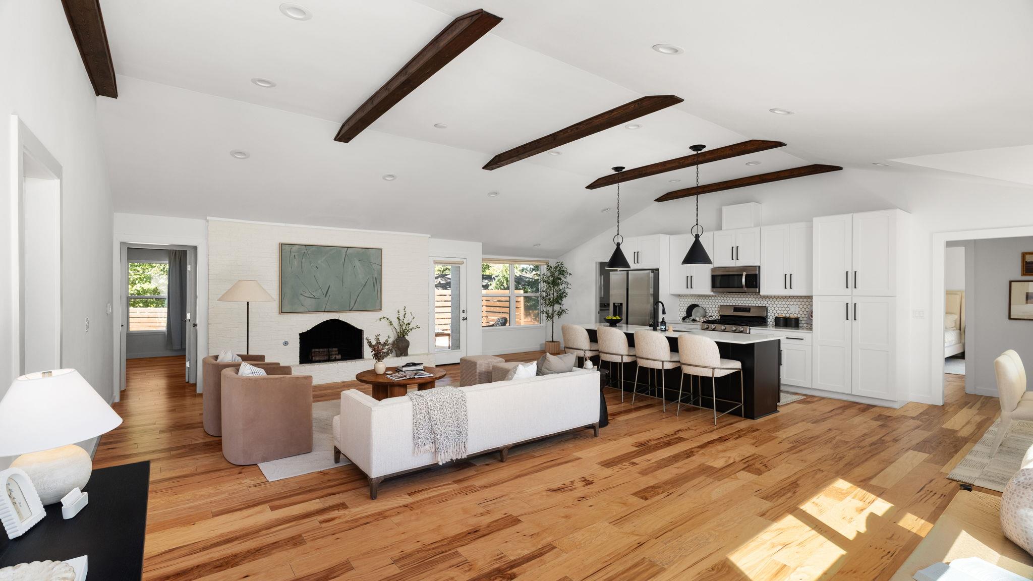 3500 Santa Monica DR