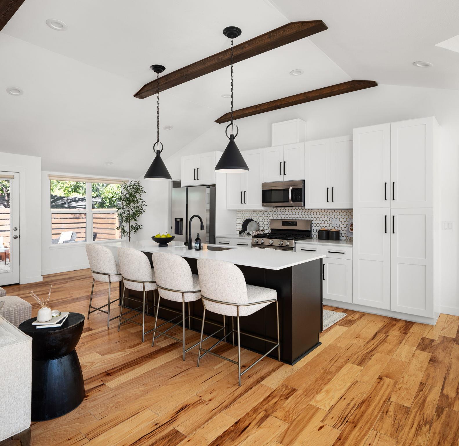 3500 Santa Monica DR