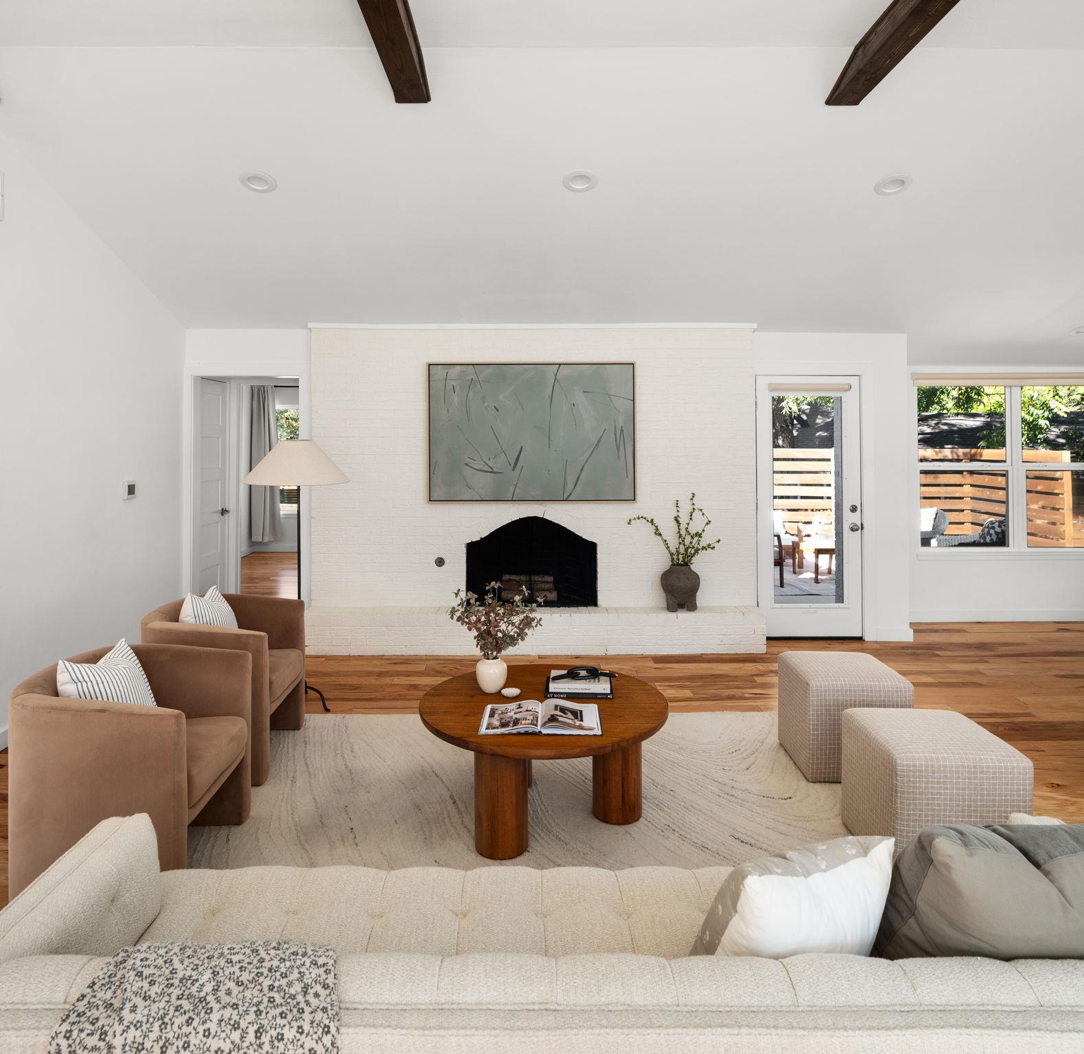 3500 Santa Monica DR