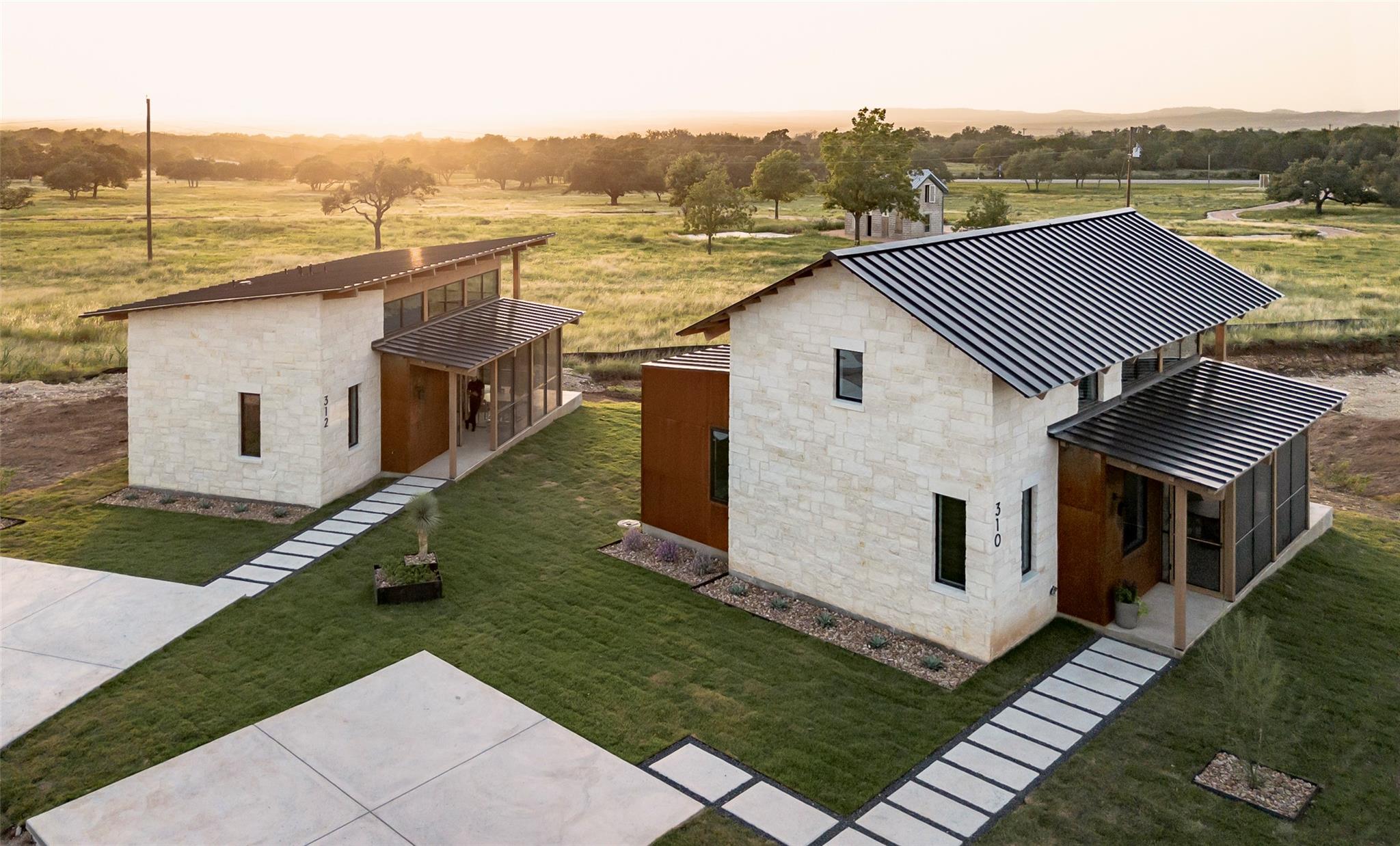 9361 W Us Highway 290 # 6