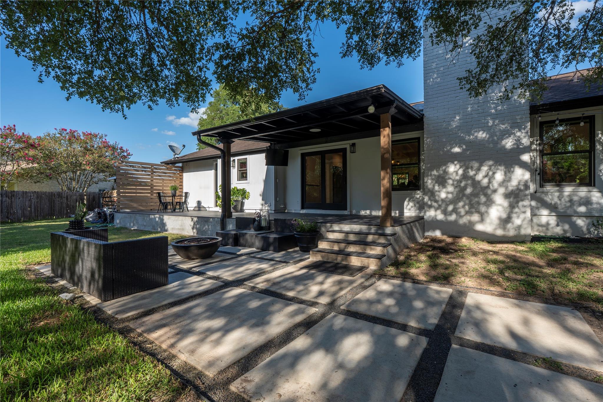 407 Canyon Wren DR