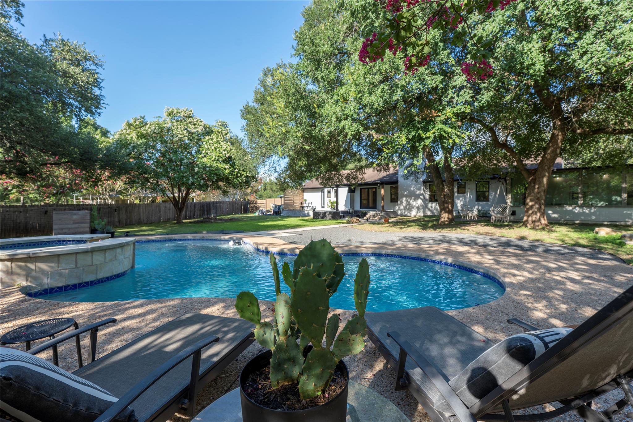 407 Canyon Wren DR