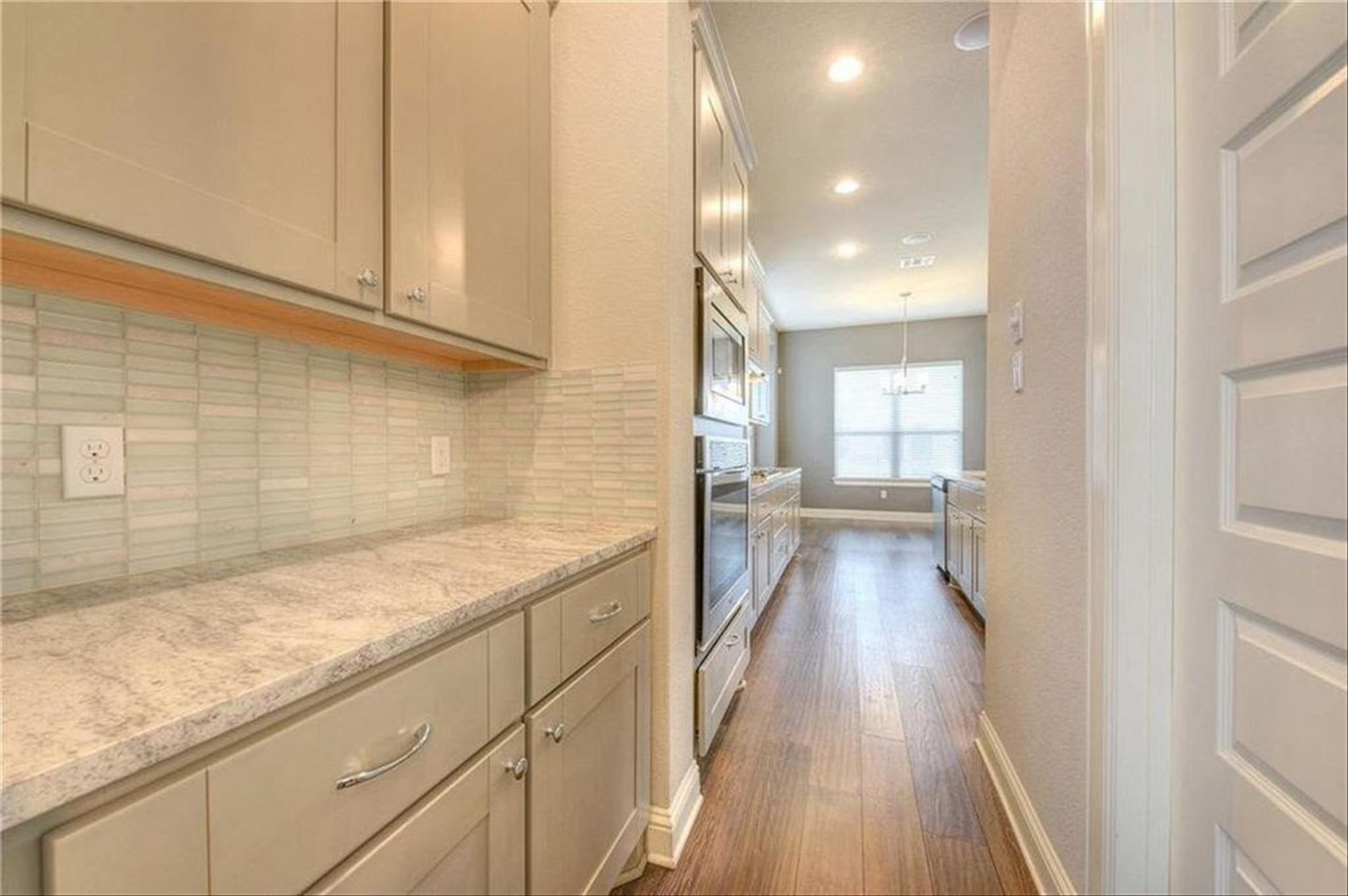 203 Ancient Oak WAY