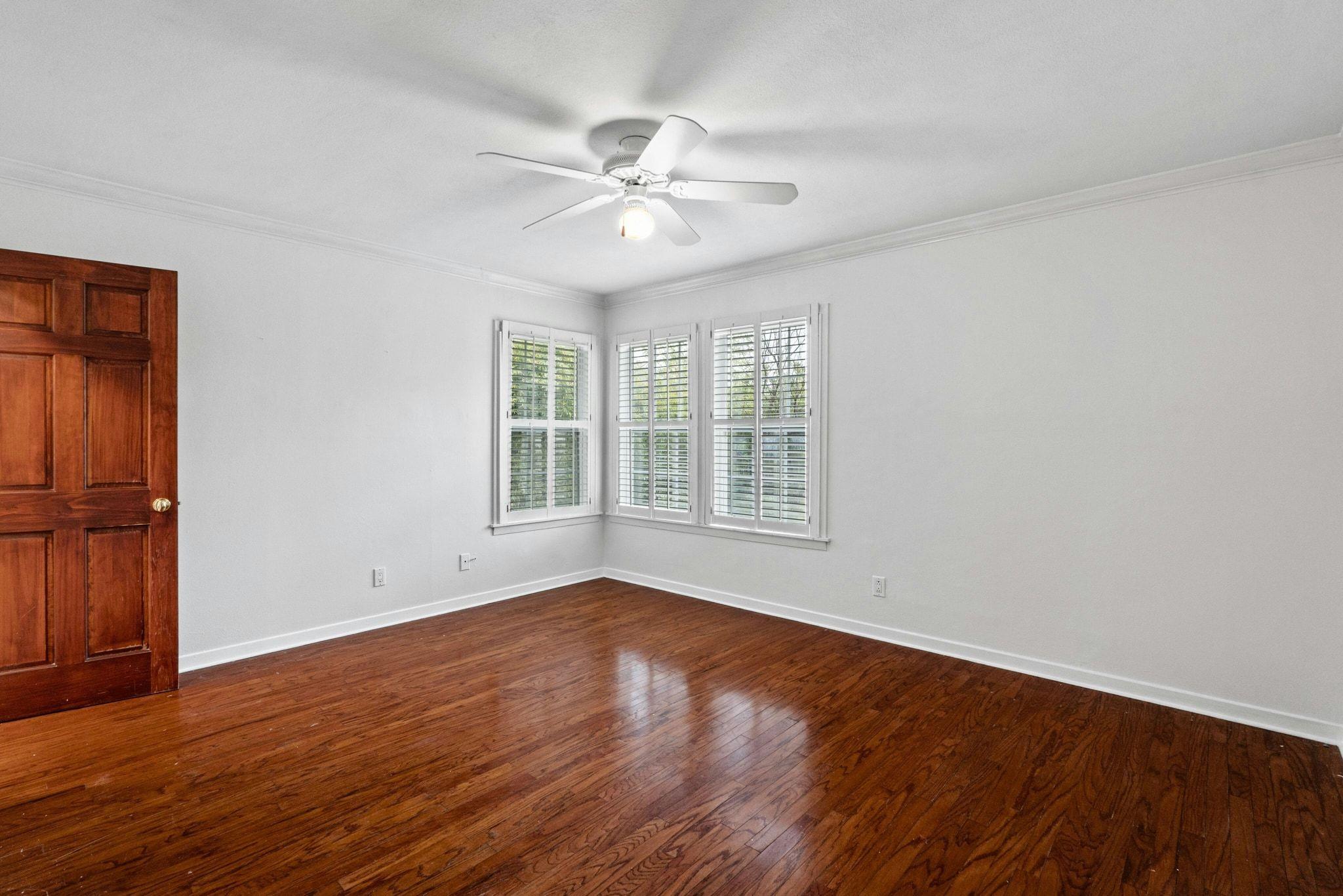 2404 Westover RD