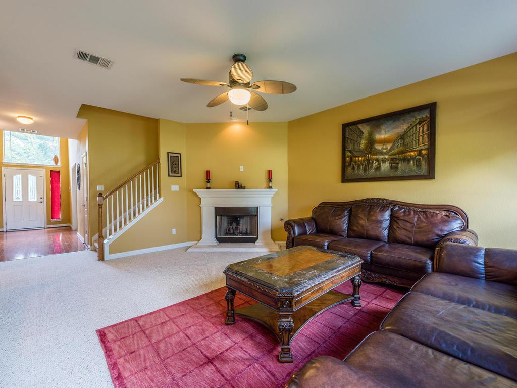 1104 Winding Creek PL