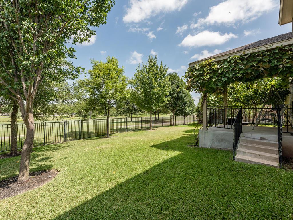 1104 Winding Creek PL