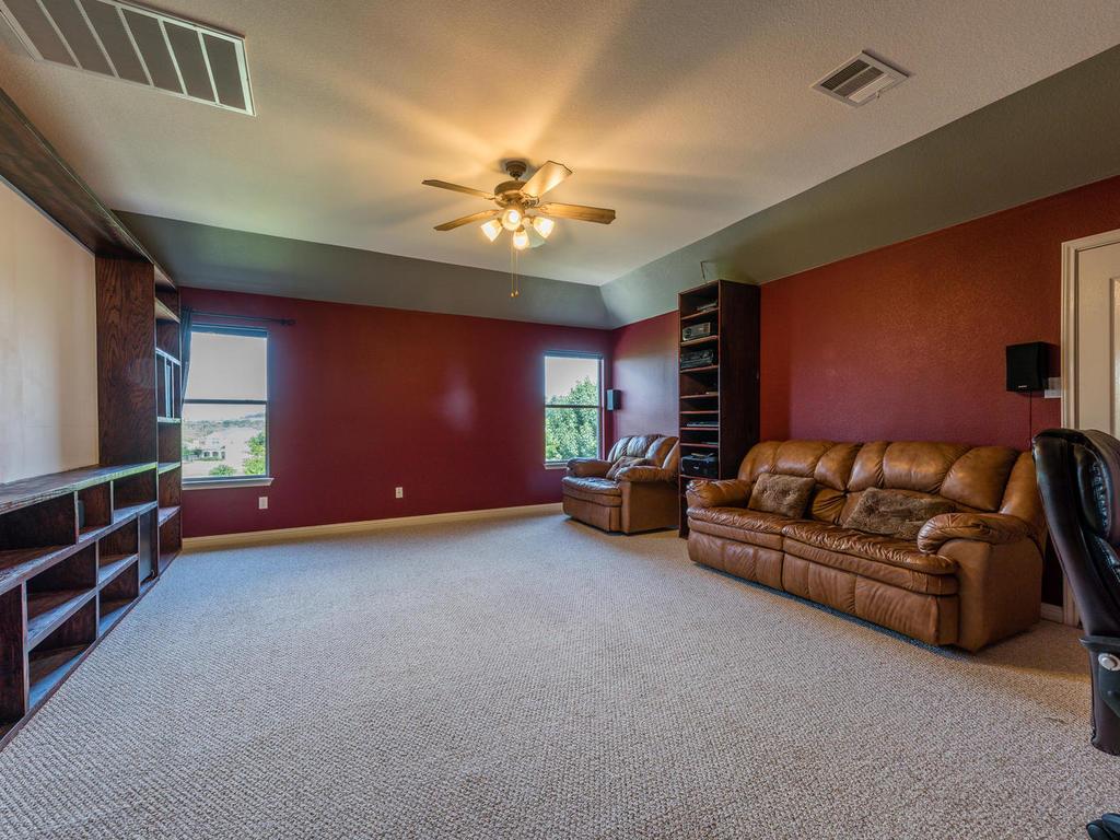 1104 Winding Creek PL