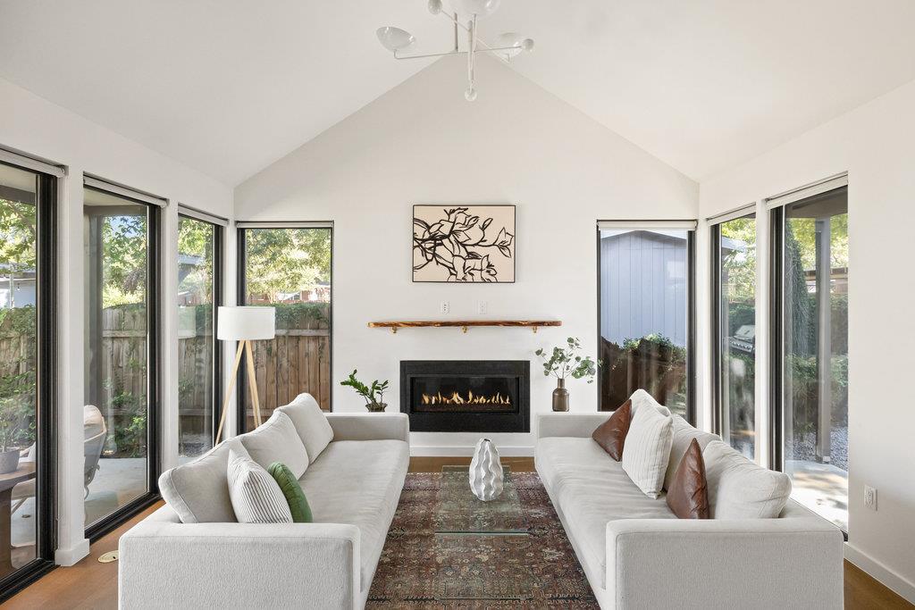 1913 Canterbury ST # 2, Austin Unit: 2