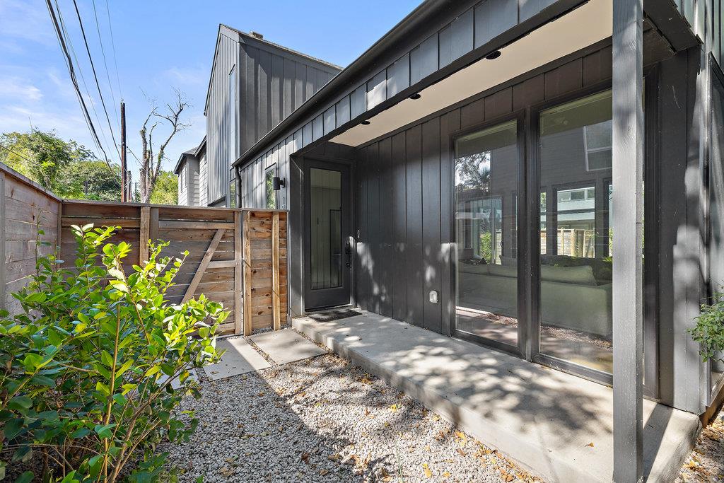 1913 Canterbury ST # 2, Austin Unit: 2