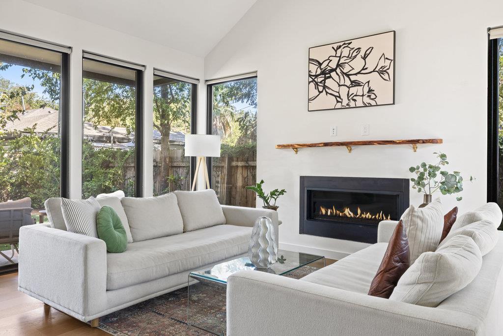 1913 Canterbury ST # 2, Austin Unit: 2