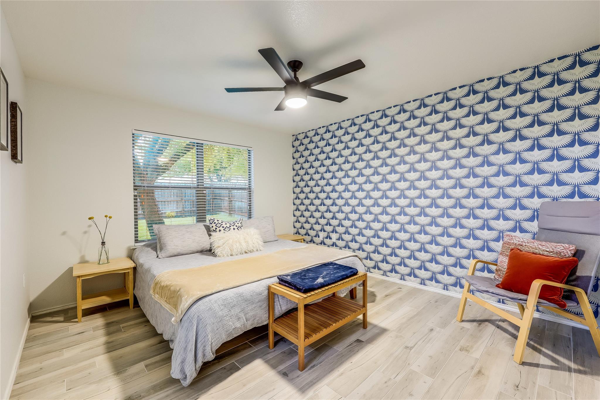 5301 Apple Orchard LN