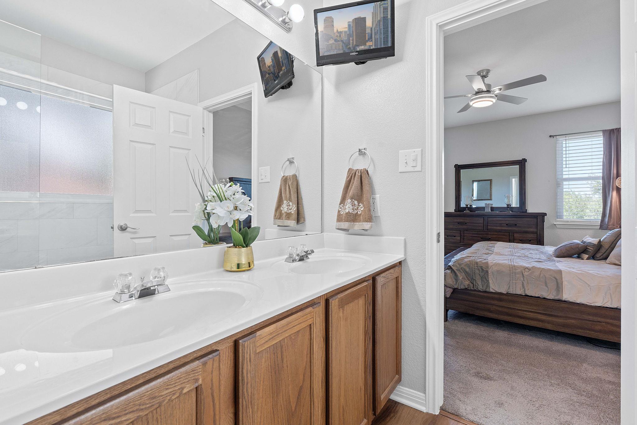 1109 Middle Brook DR