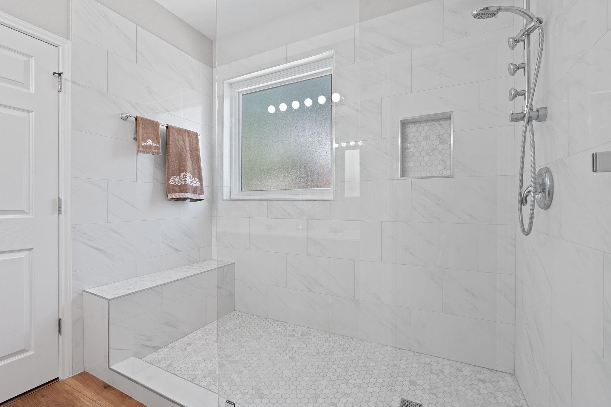 1109 Middle Brook DR