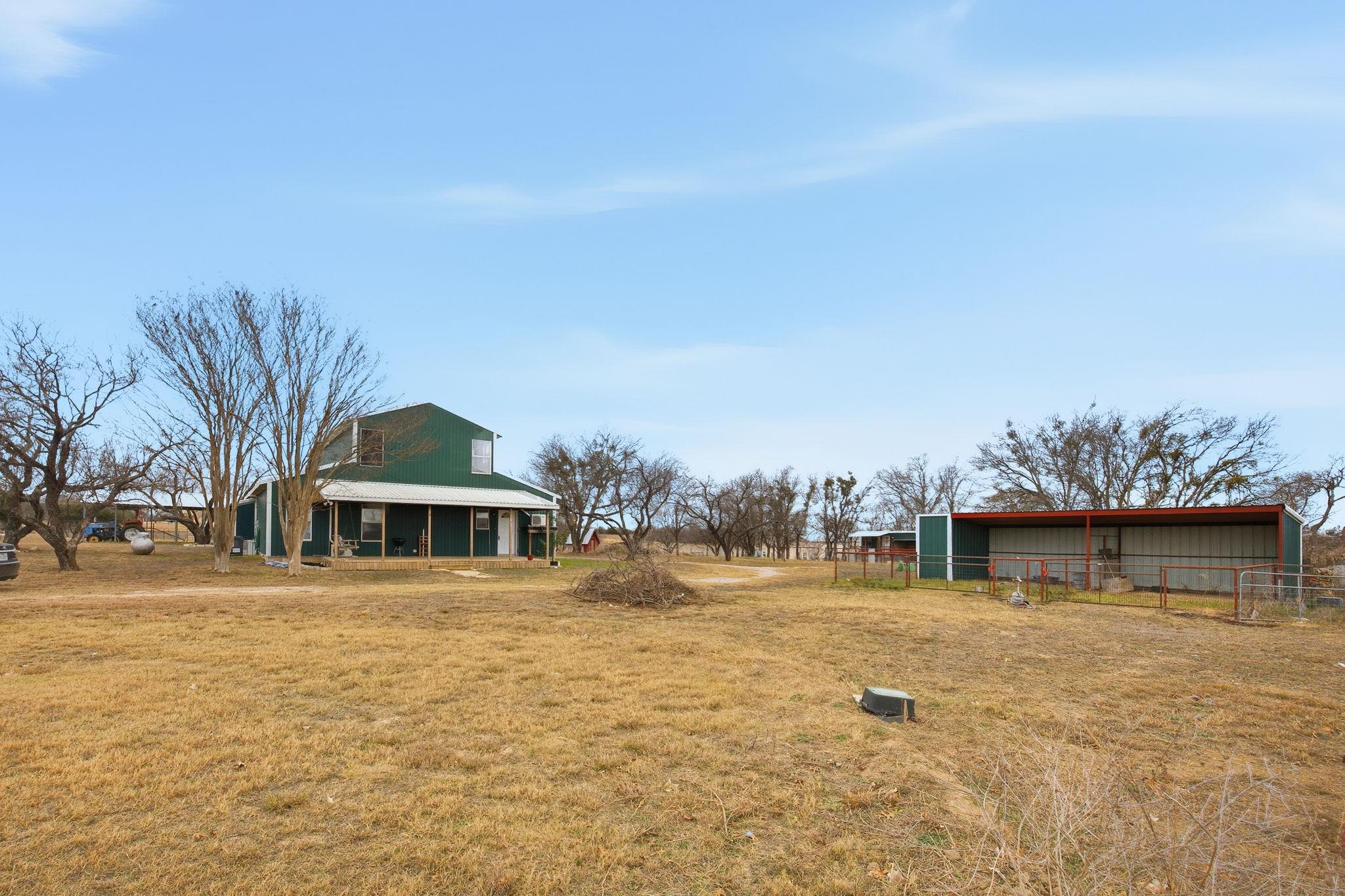 610 Eastview DR