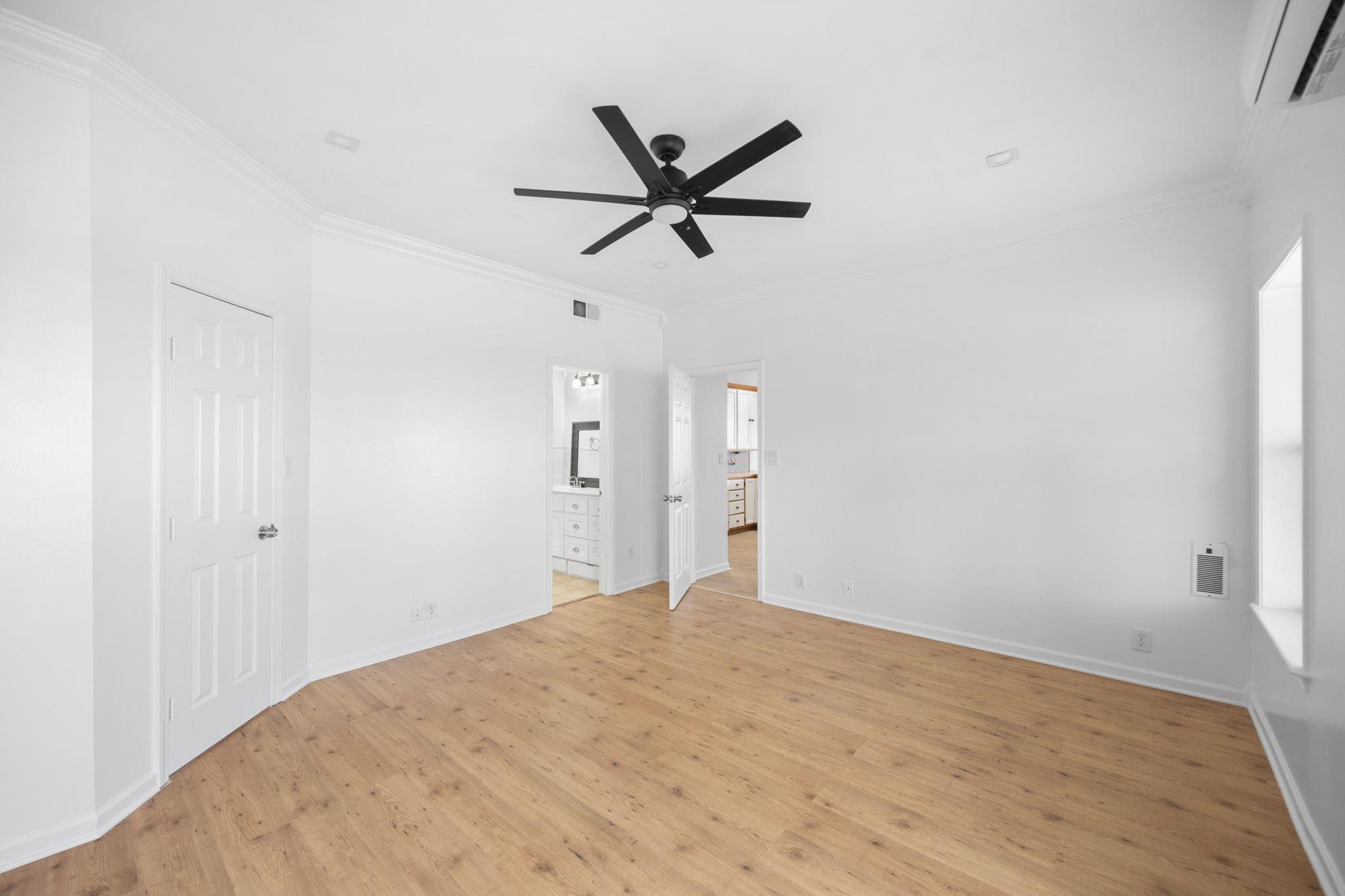 610 Eastview DR