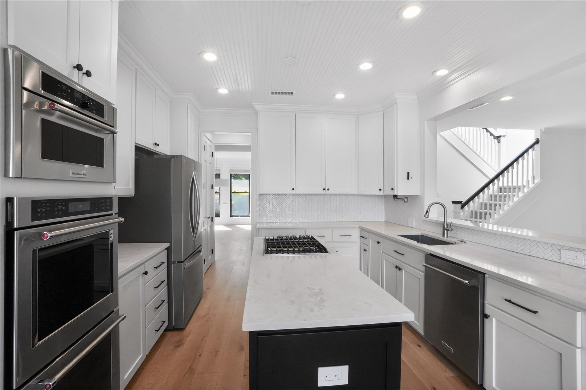 6506 Staghorn CV