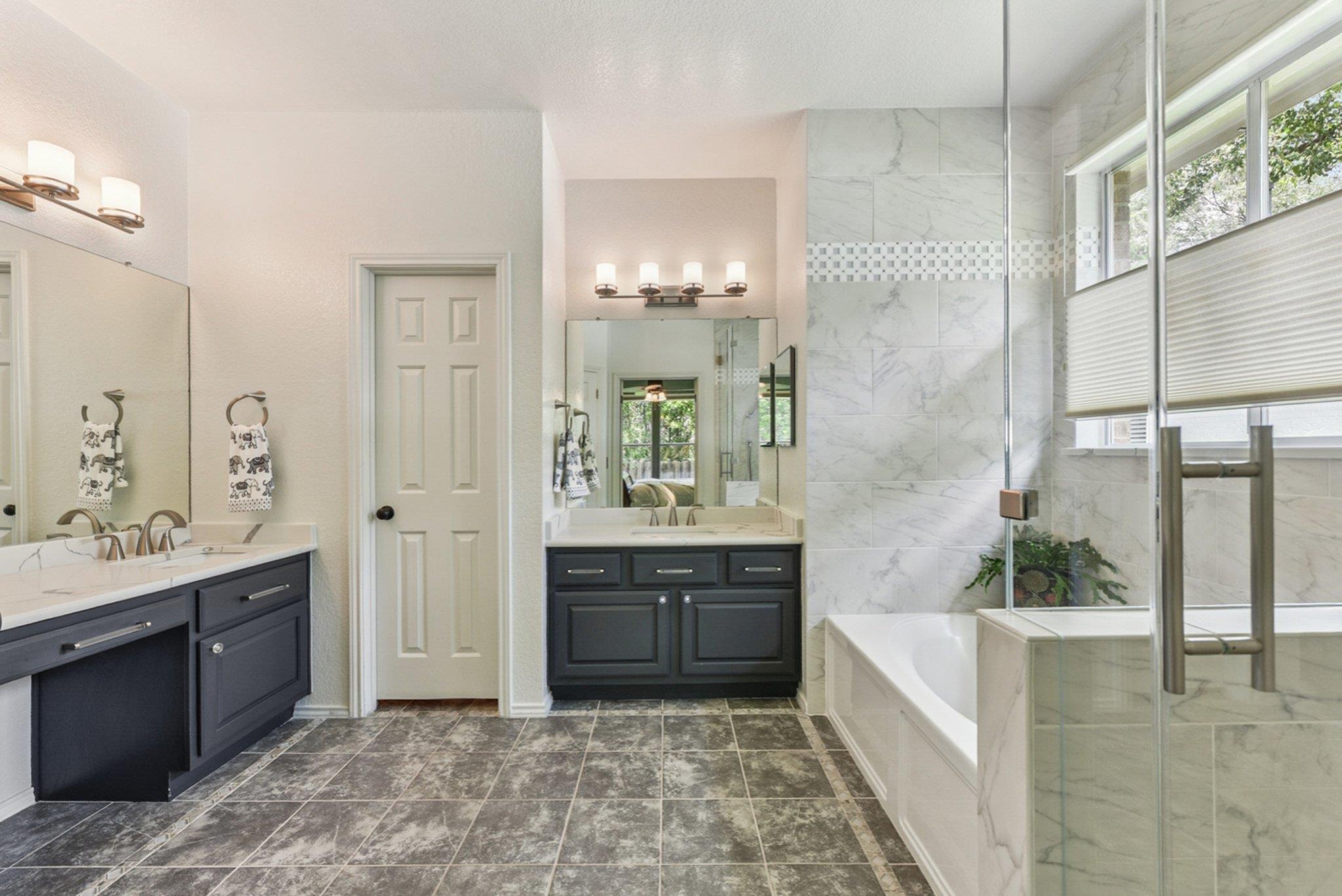 4005 Travis Country CIR