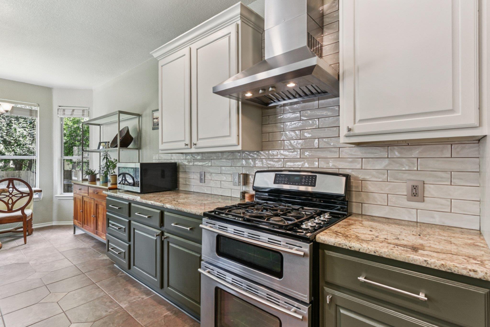 4005 Travis Country CIR