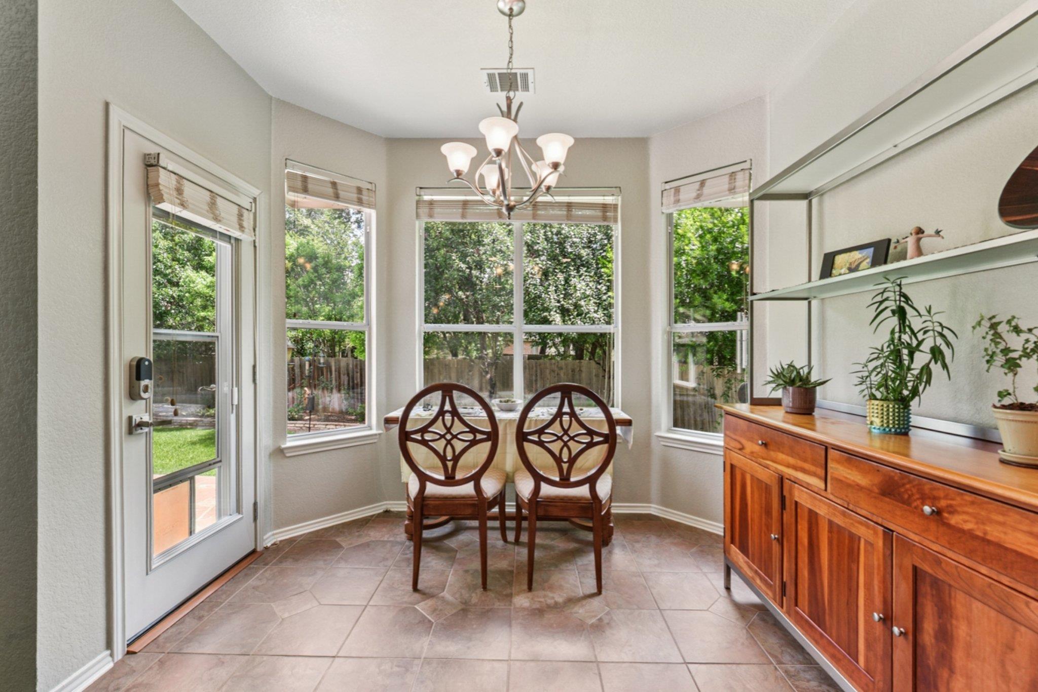 4005 Travis Country CIR