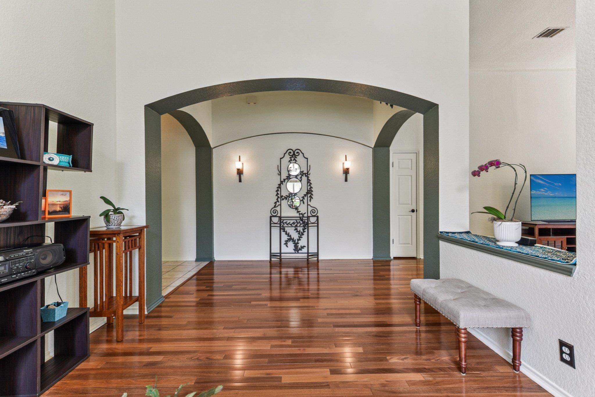 4005 Travis Country CIR