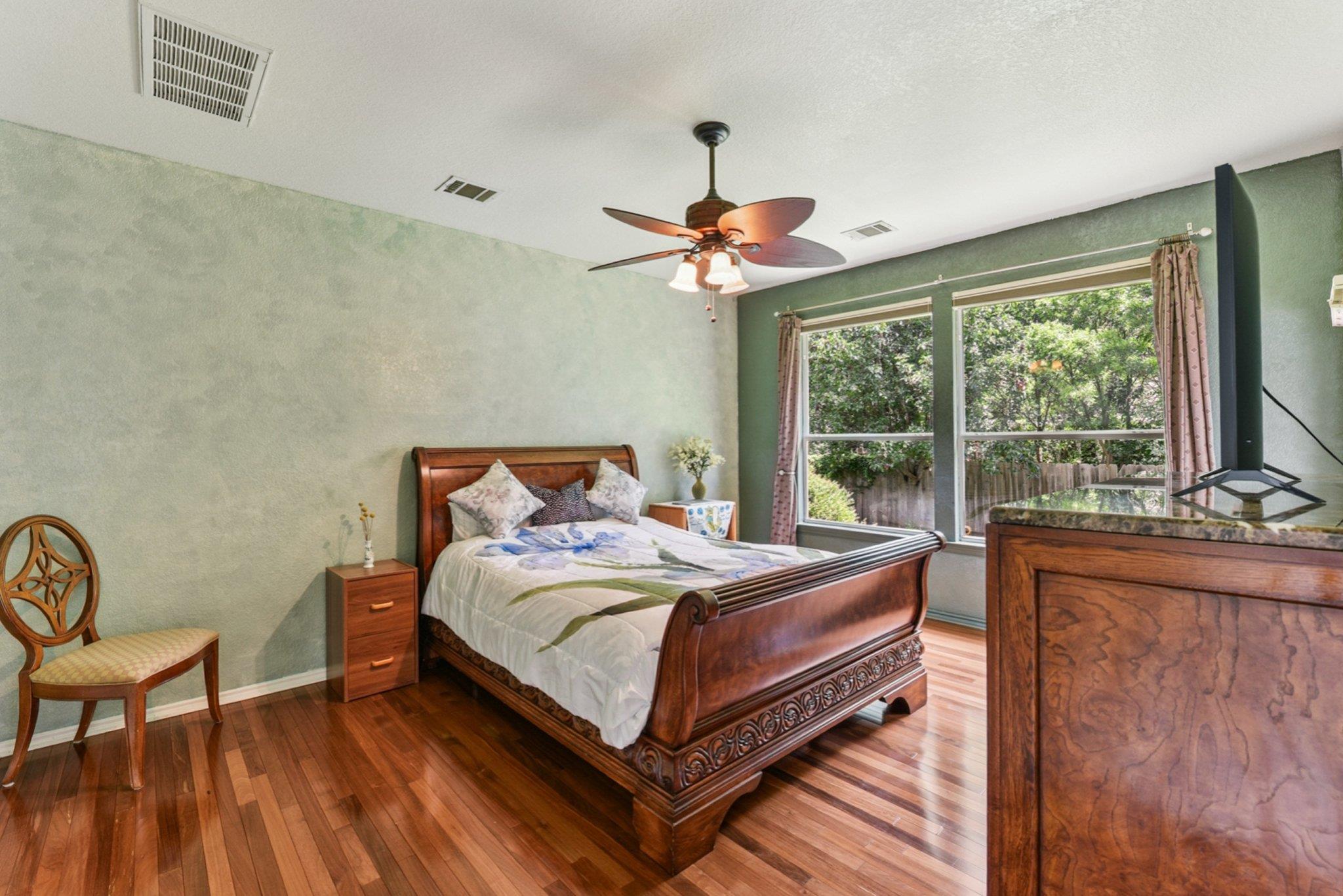 4005 Travis Country CIR