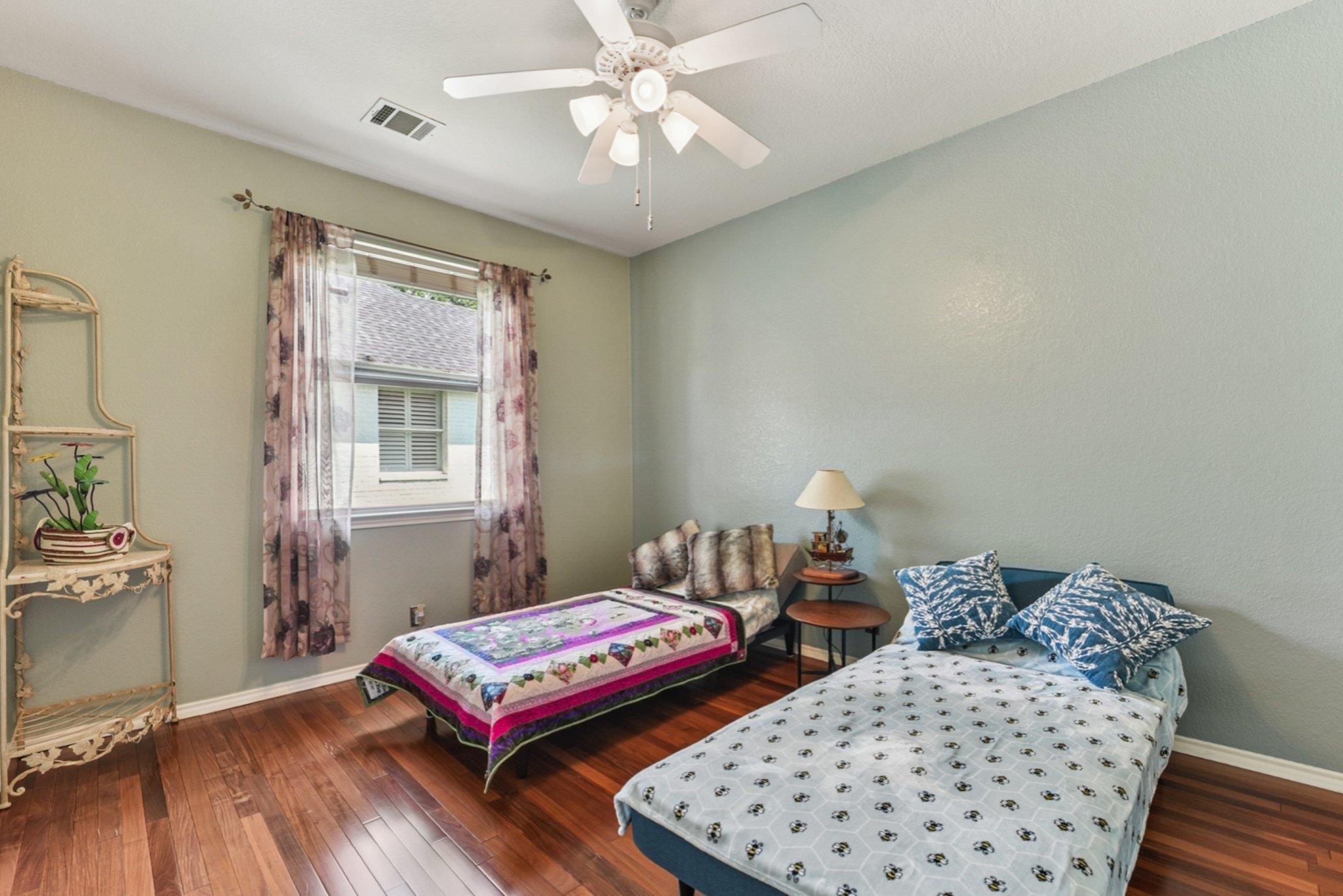 4005 Travis Country CIR