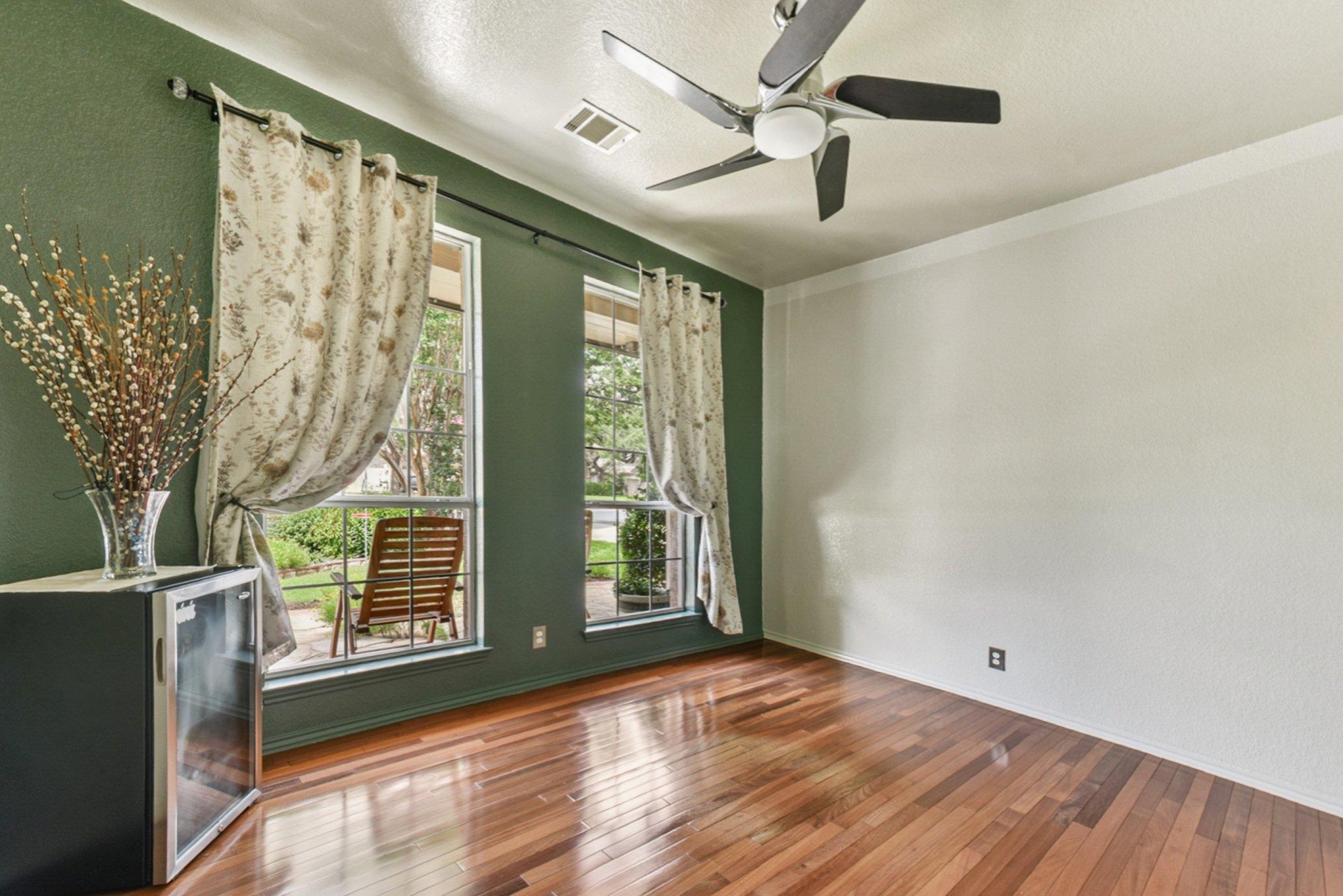4005 Travis Country CIR