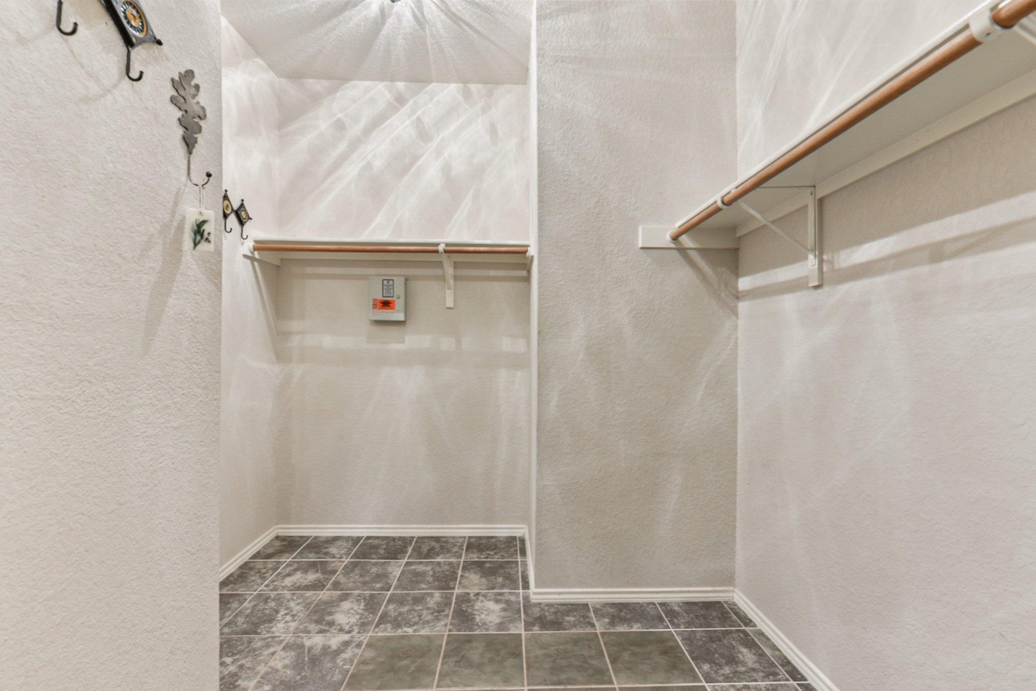 4005 Travis Country CIR