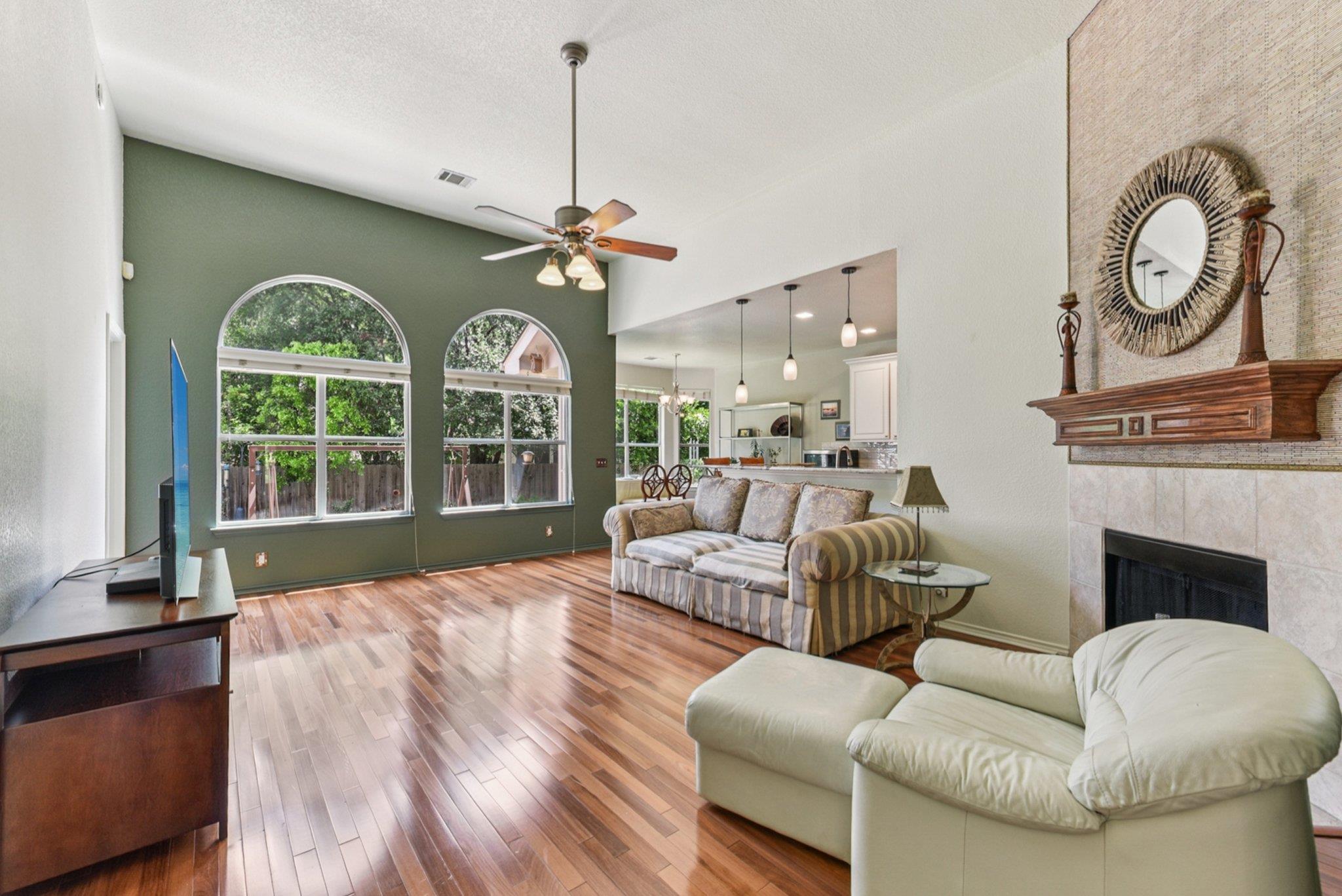 4005 Travis Country CIR