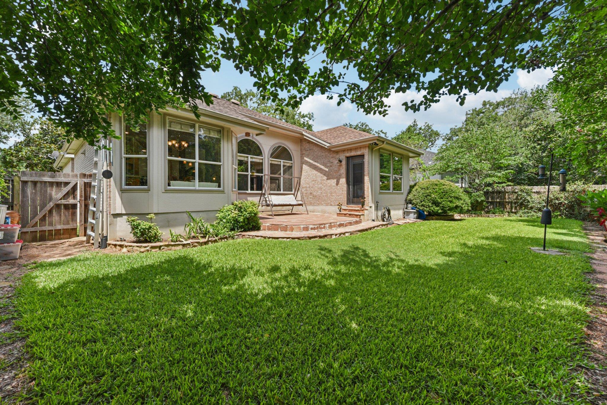 4005 Travis Country CIR
