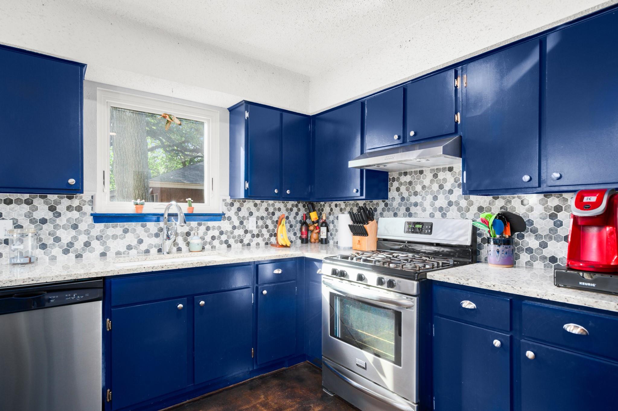 4702 Gray Fox DR, Austin