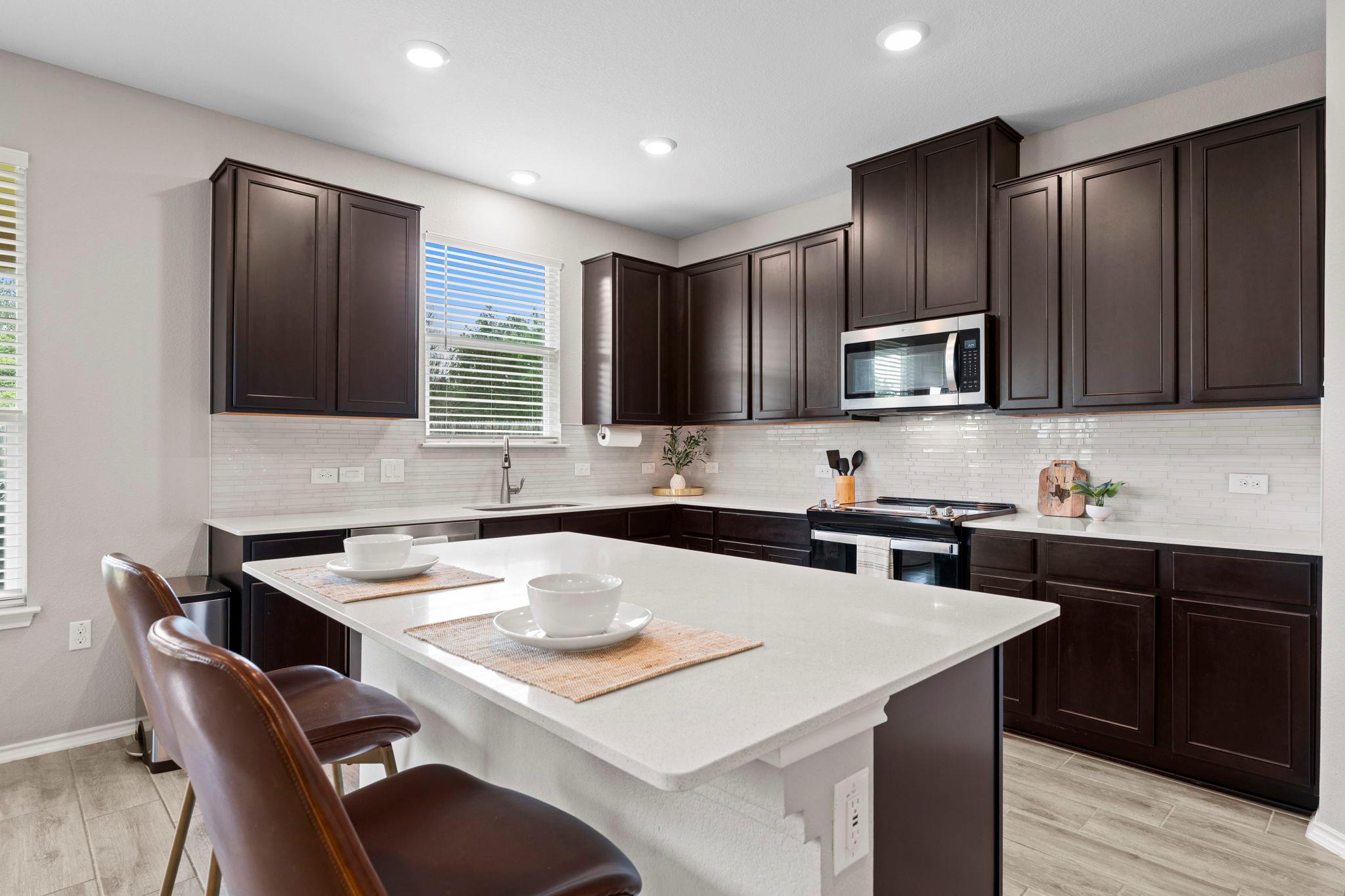 330 Conestoga DR