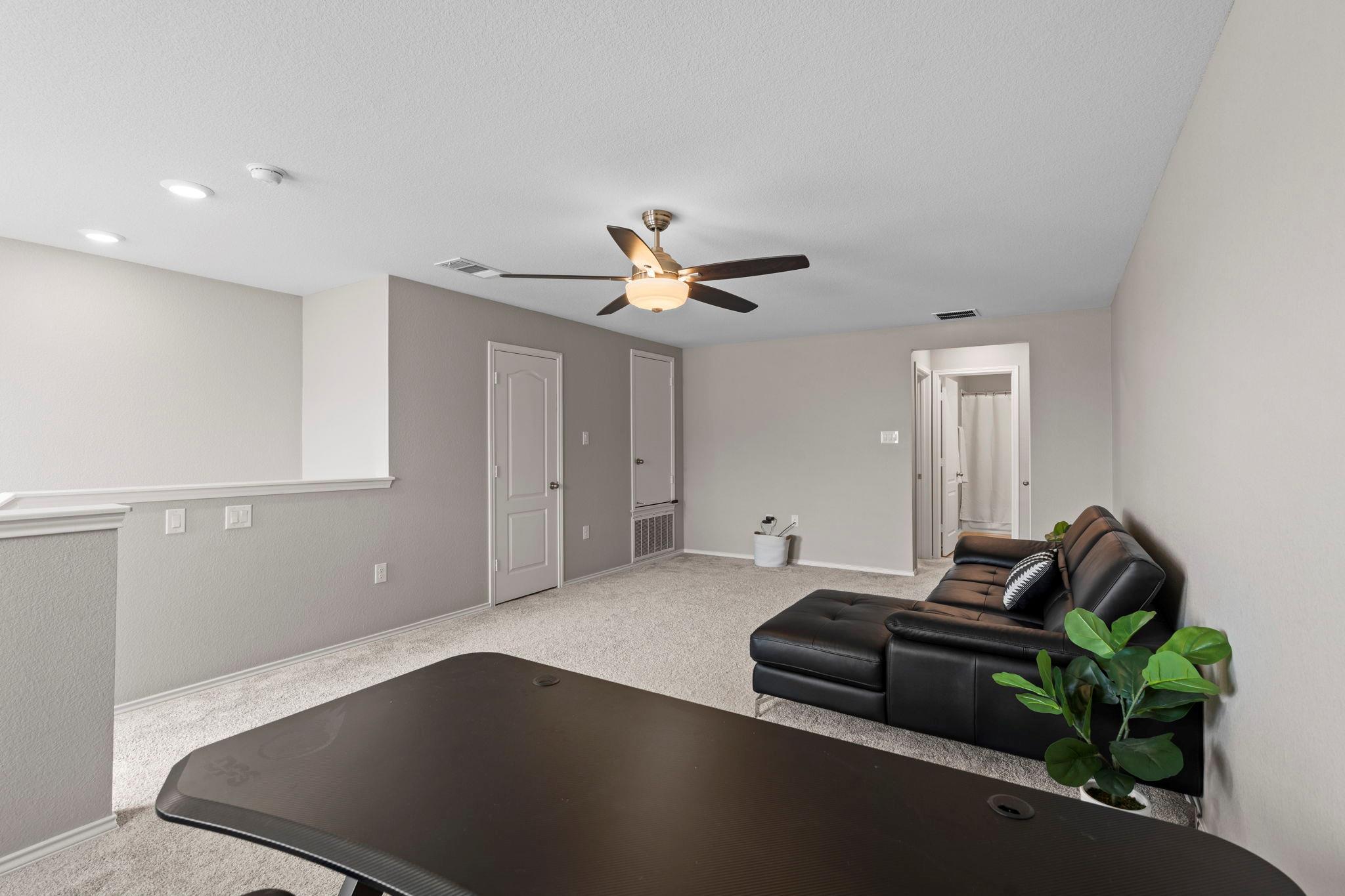 330 Conestoga DR