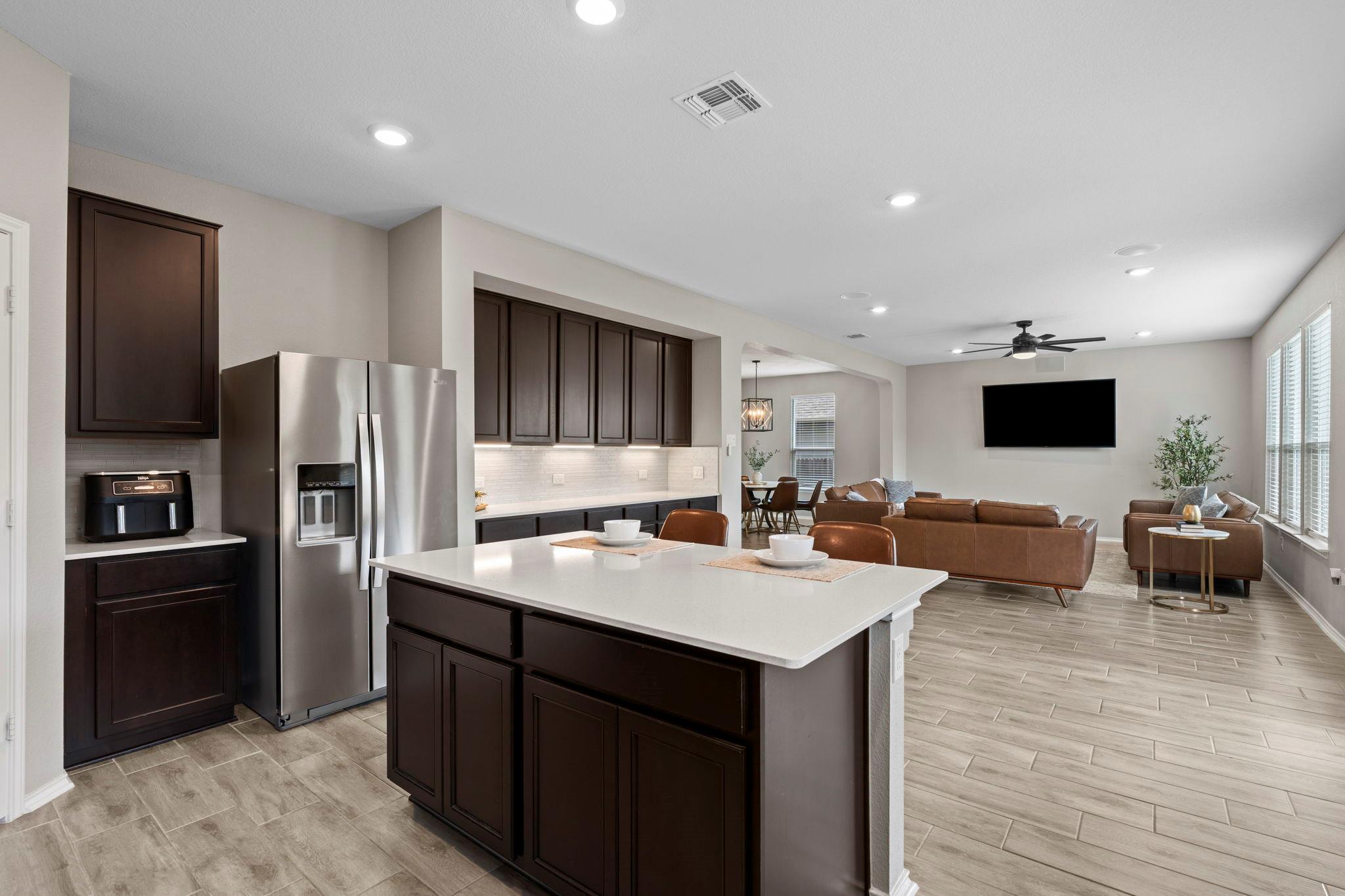 330 Conestoga DR