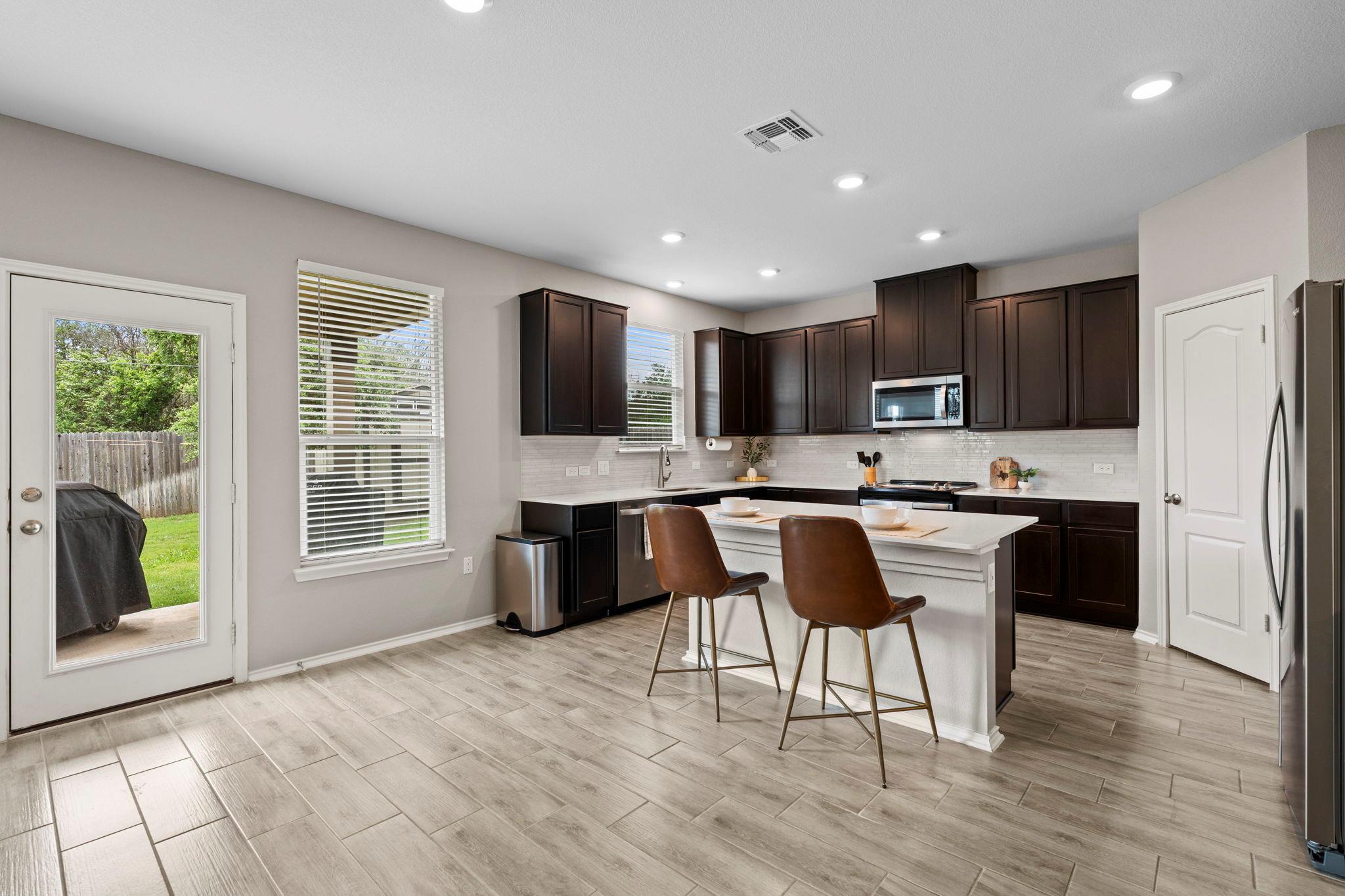 330 Conestoga DR