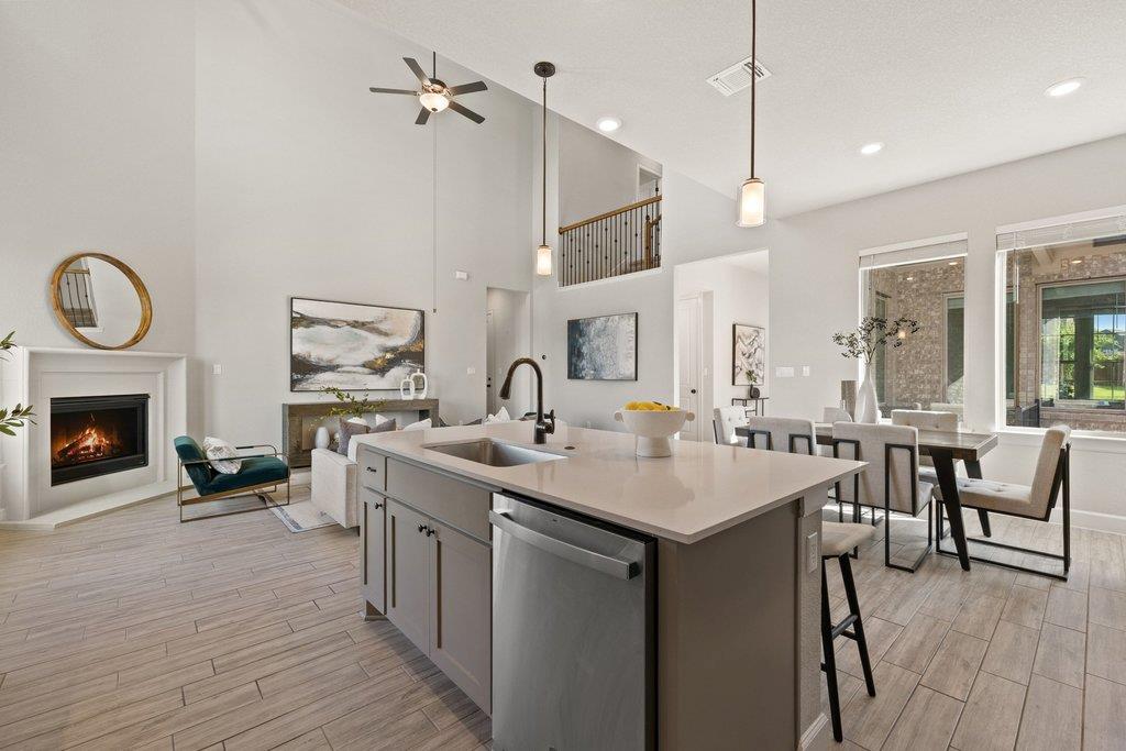 6800 Empresa DR