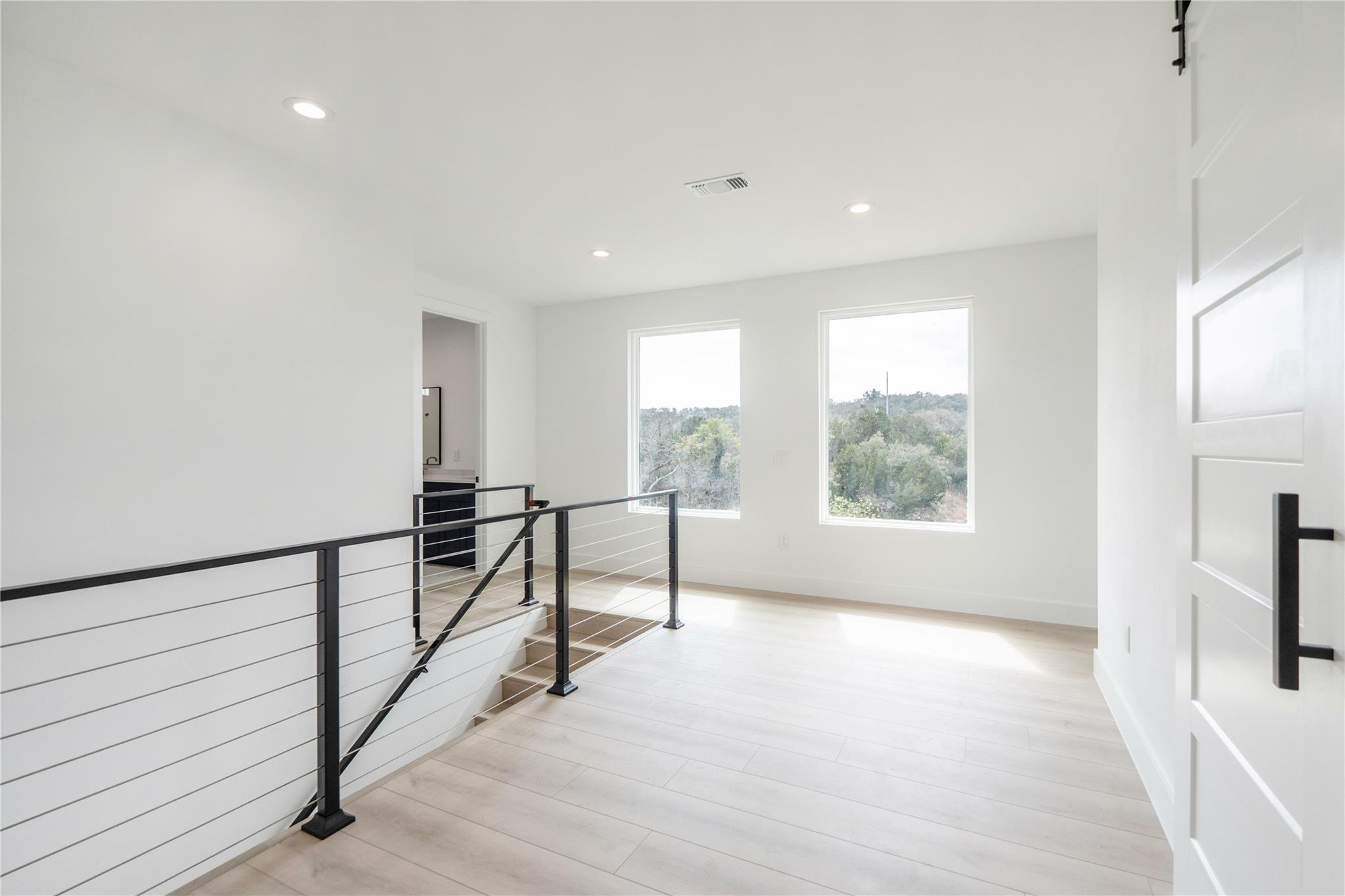334 Lake DR
