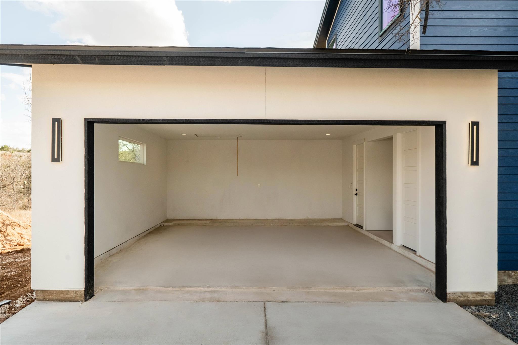 334 Lake DR