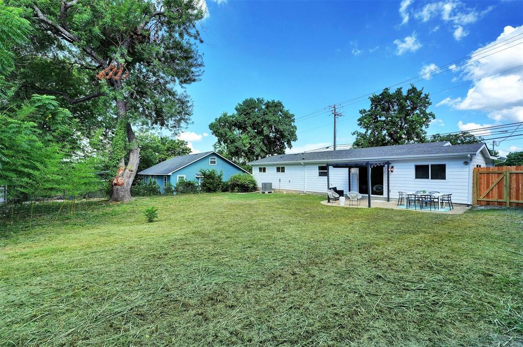 5407 Manor RD