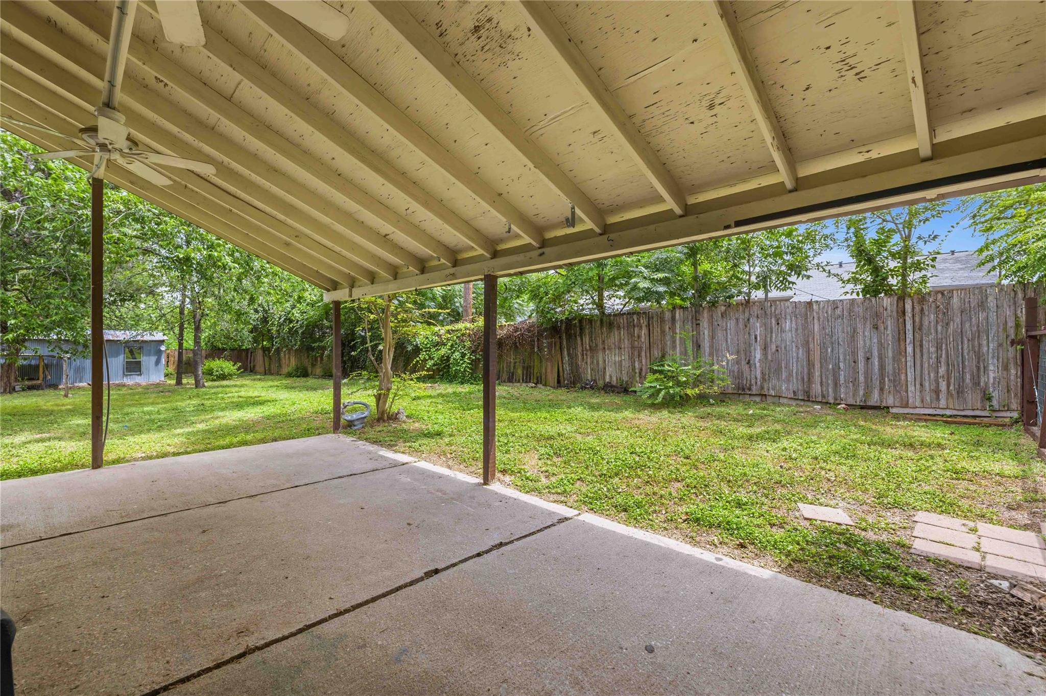 3305 Dolphin DR