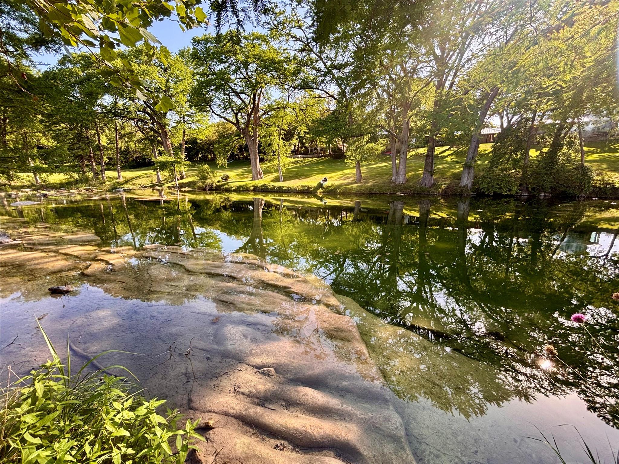 200 Rim RD