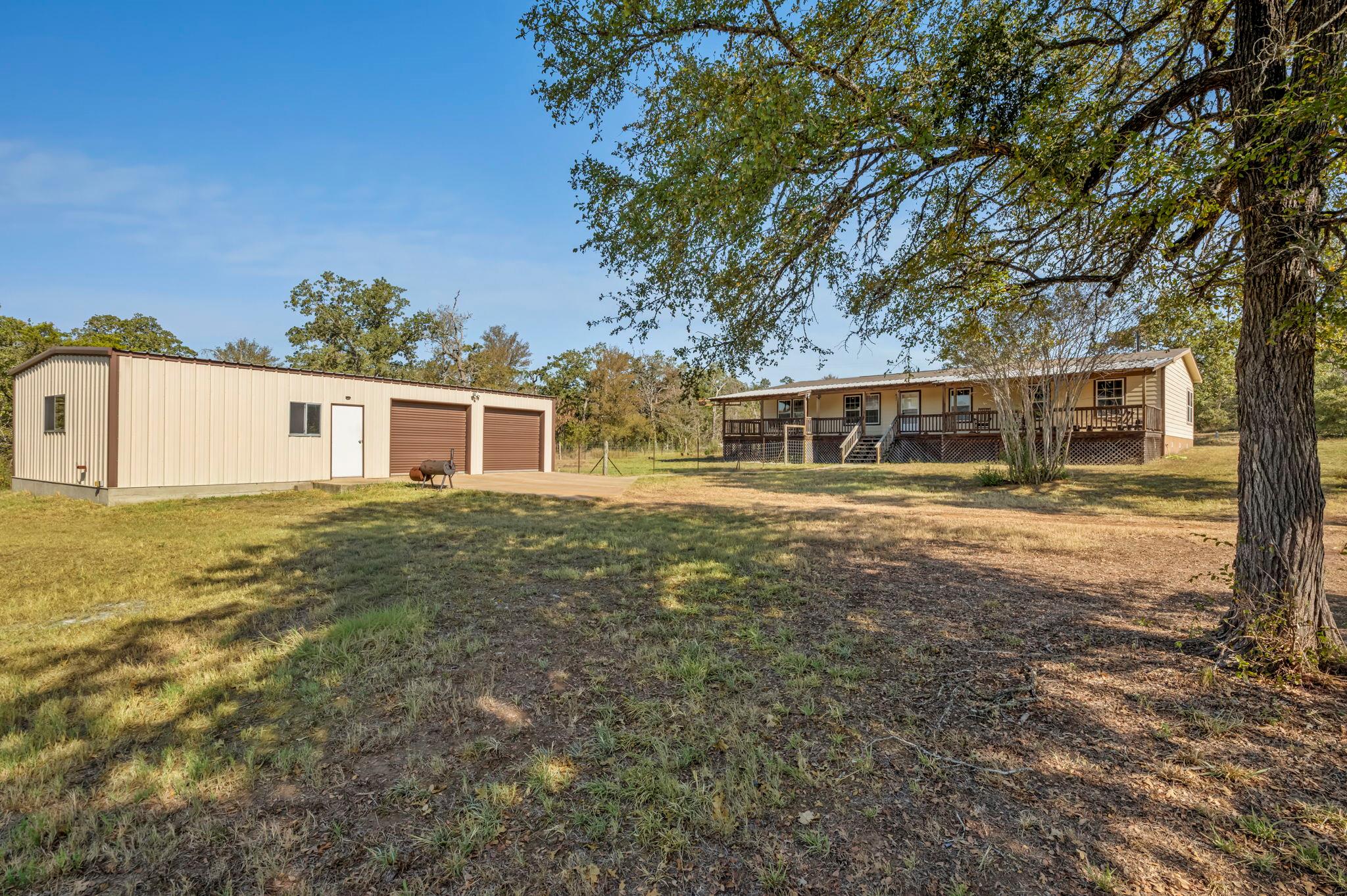 454 Leisure LN