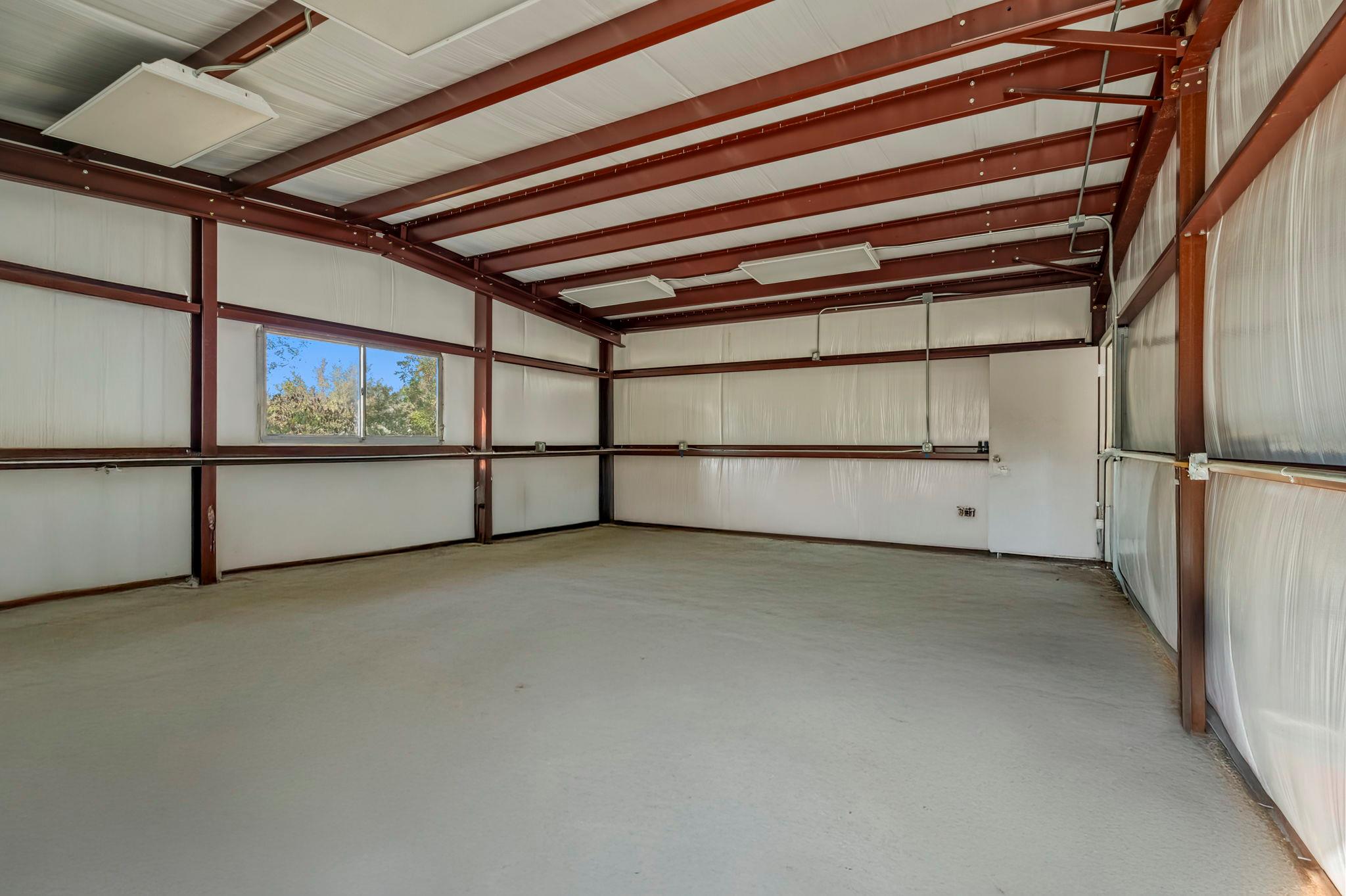 454 Leisure LN