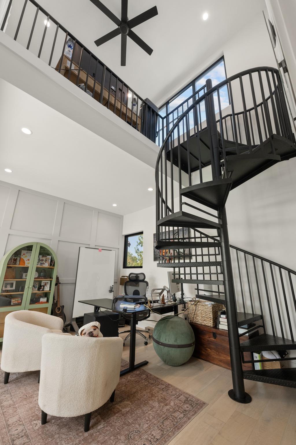 215 Golden Bear DR