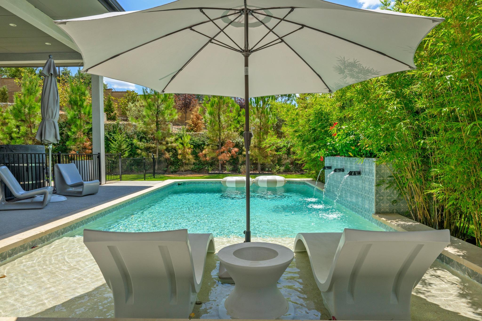 215 Golden Bear DR