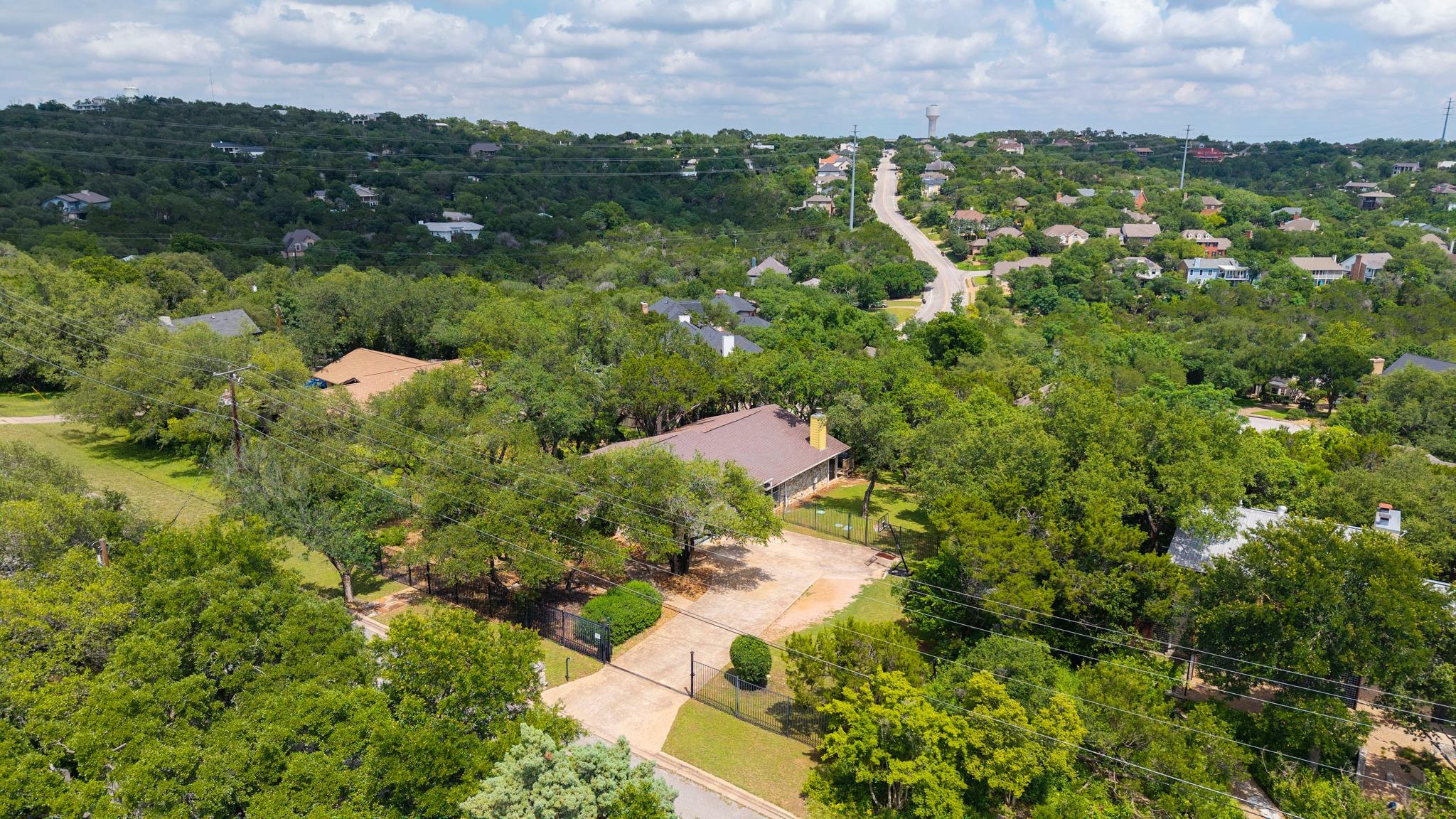 1211 Falcon Ledge DR