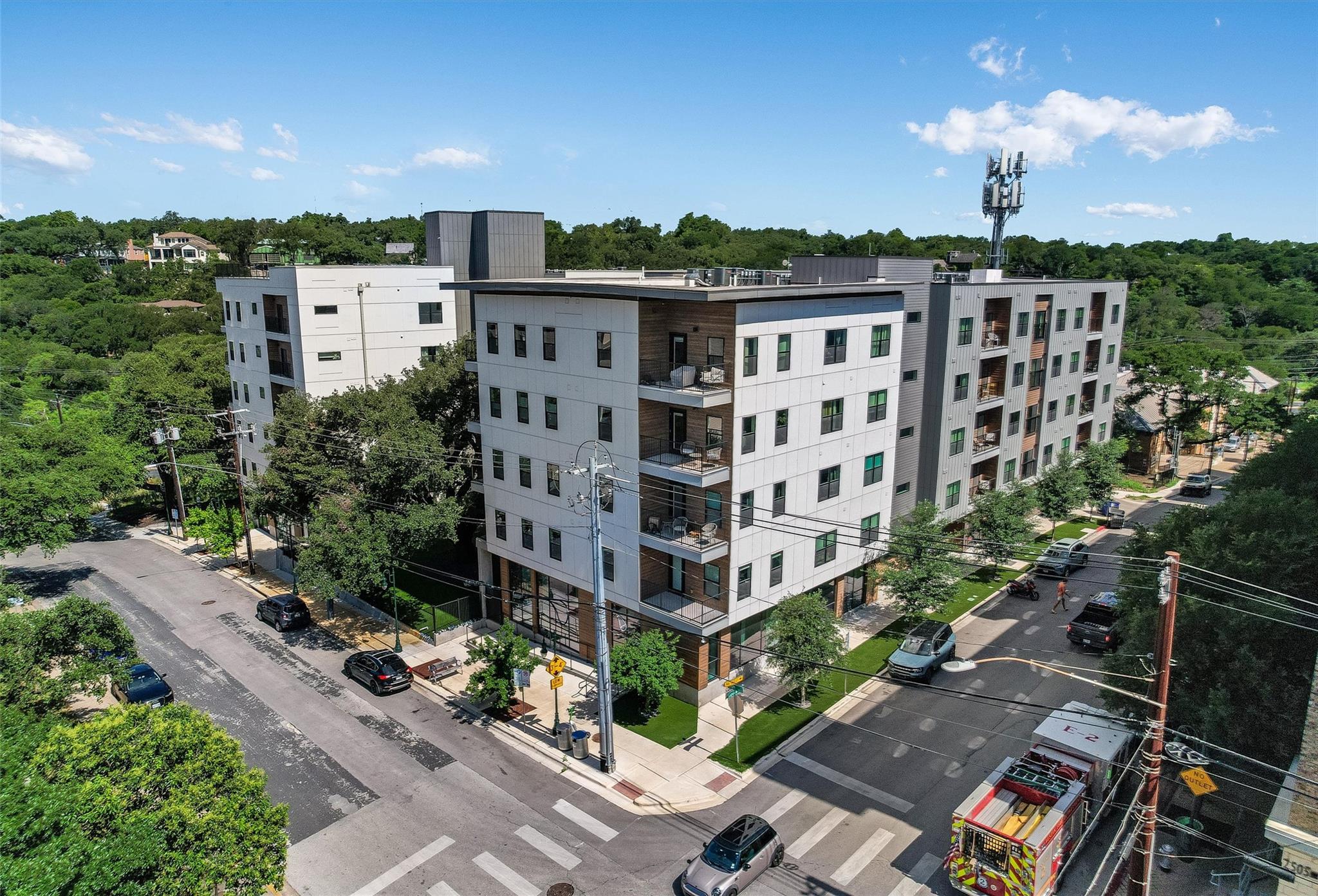 2500 Longview ST # 318